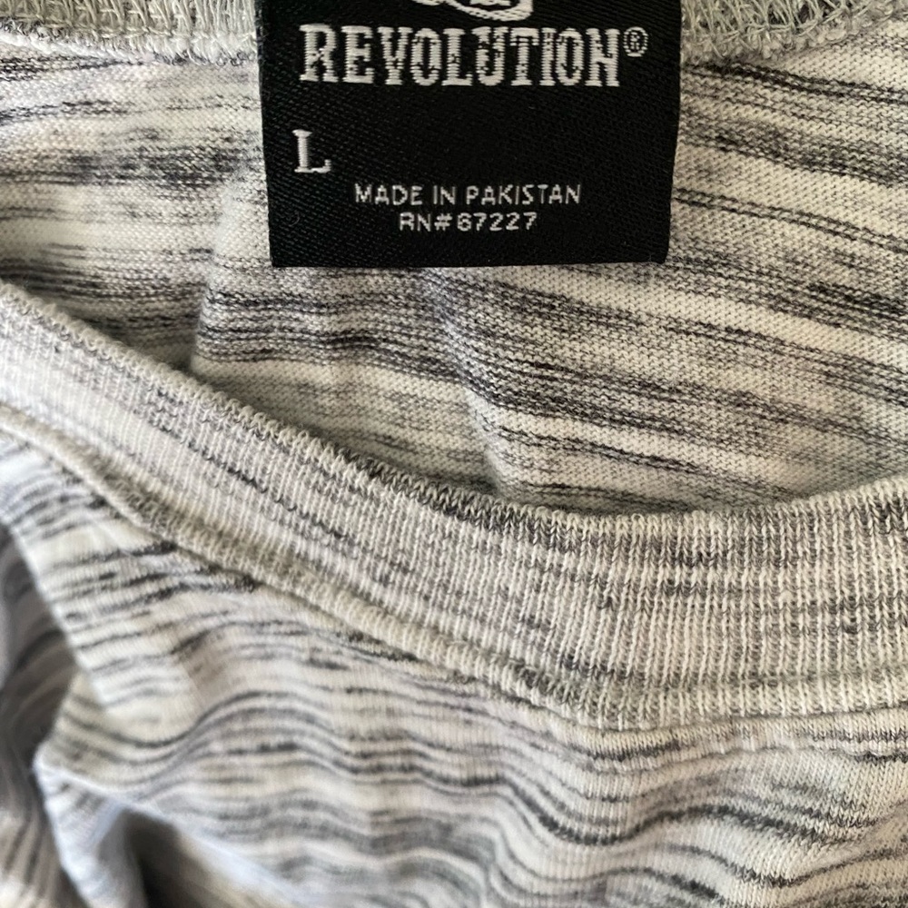 Revolution - Picture 2 of 2